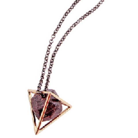 Rough Granate Pyramid Golden Necklace